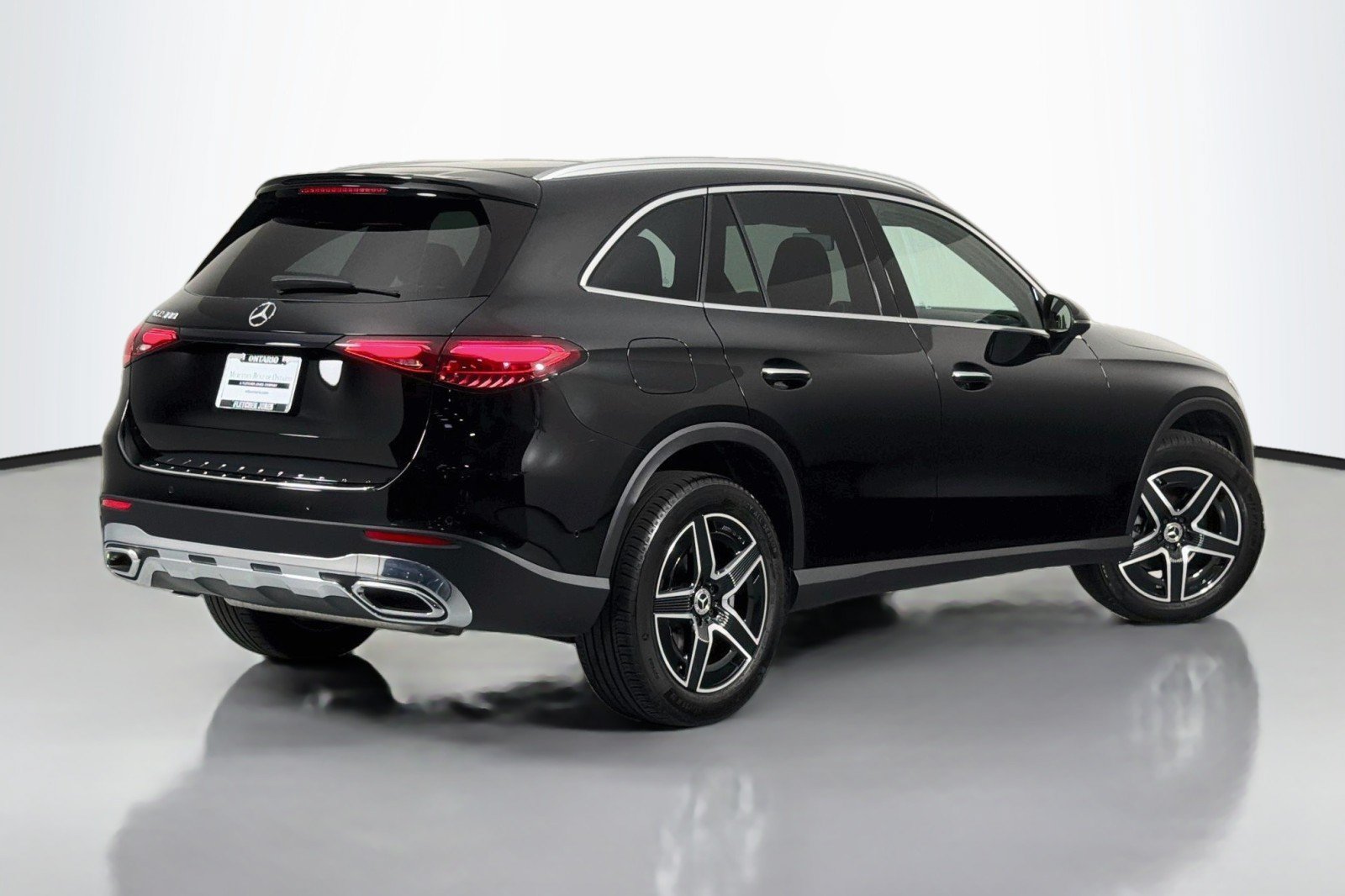 Used 2026 Mercedes-Benz GLC 300 image 12