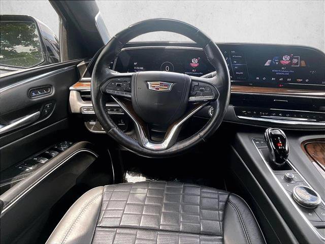 Used 2023 Cadillac Escalade ESV Sport Platinum w/ LPO, ONYX Package AWD/4WD image 7