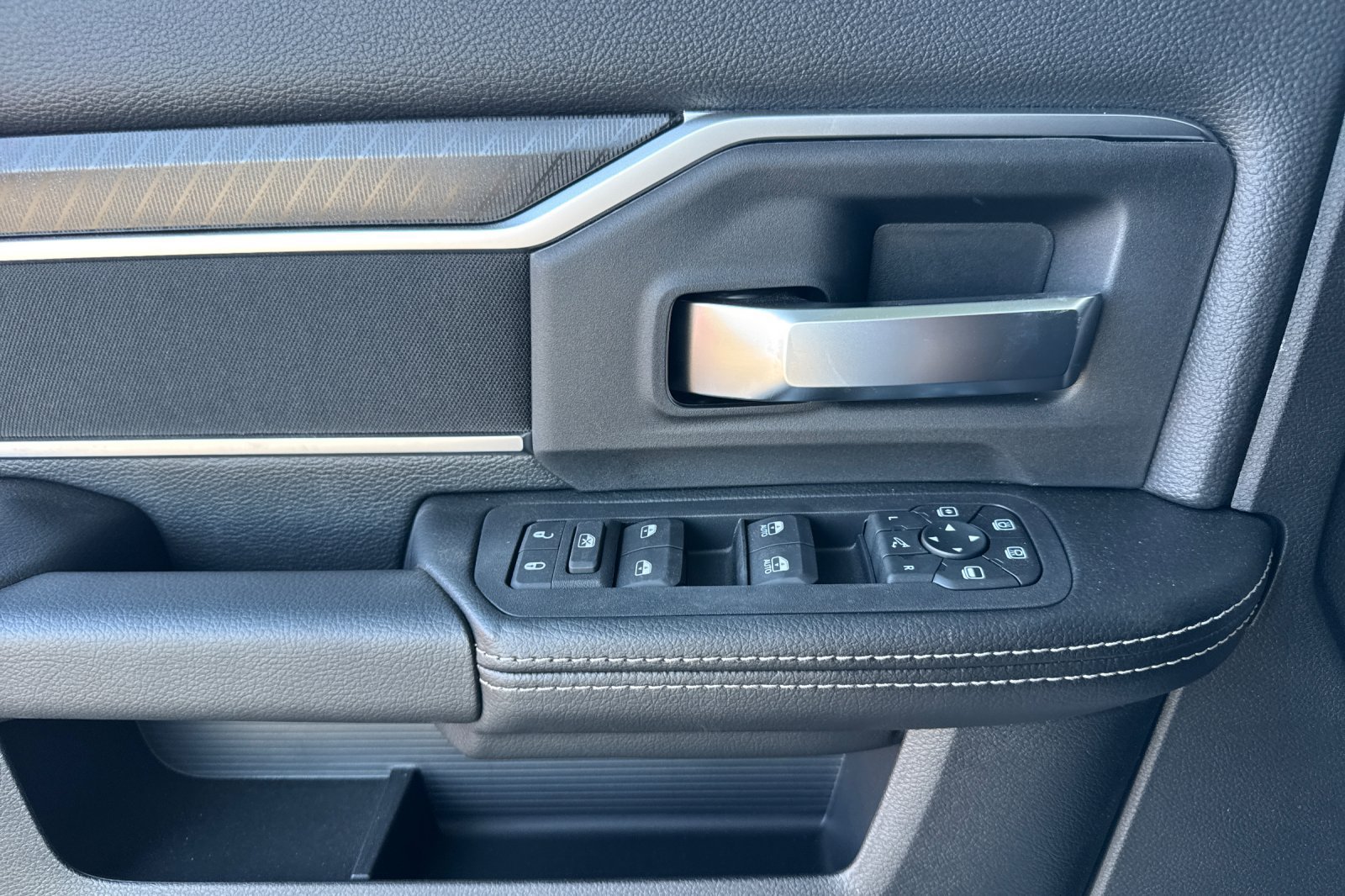 New 2026 RAM 2500 Big Horn AWD/4WD image 10