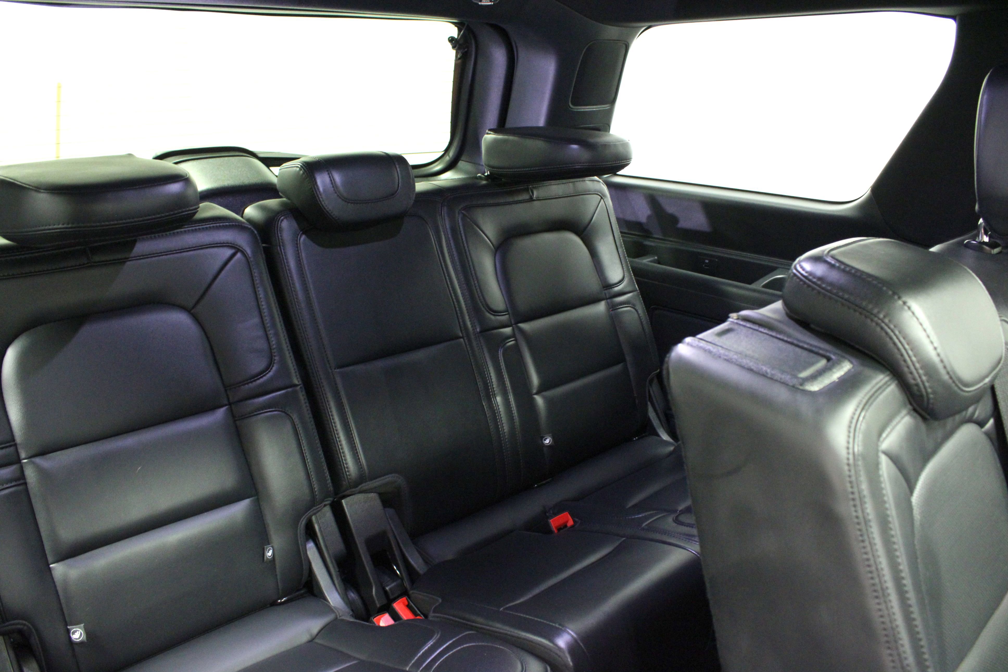 Used 2024 Lincoln Navigator Reserve image 18