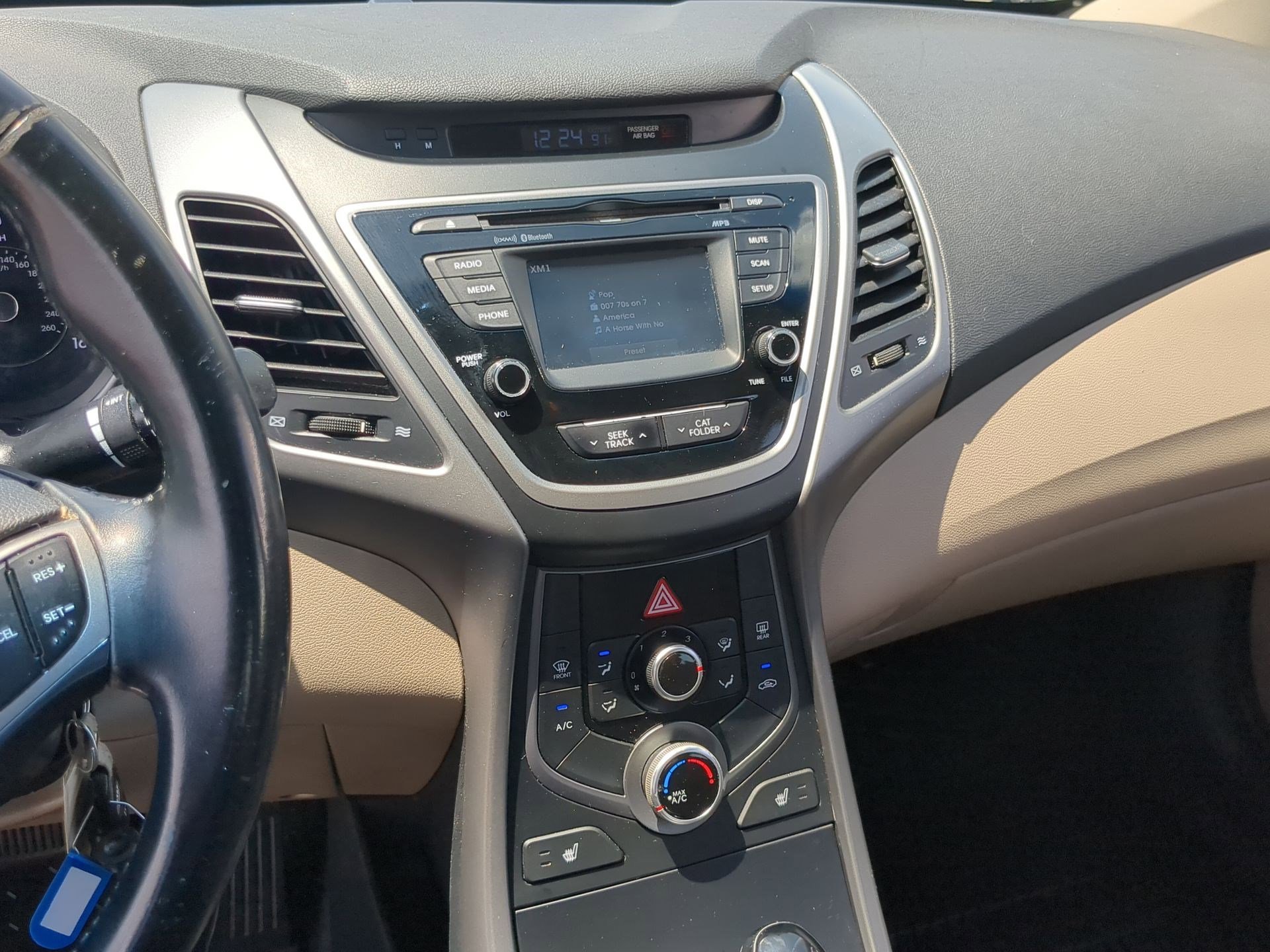 Used 2014 Hyundai Elantra Limited FWD image 19