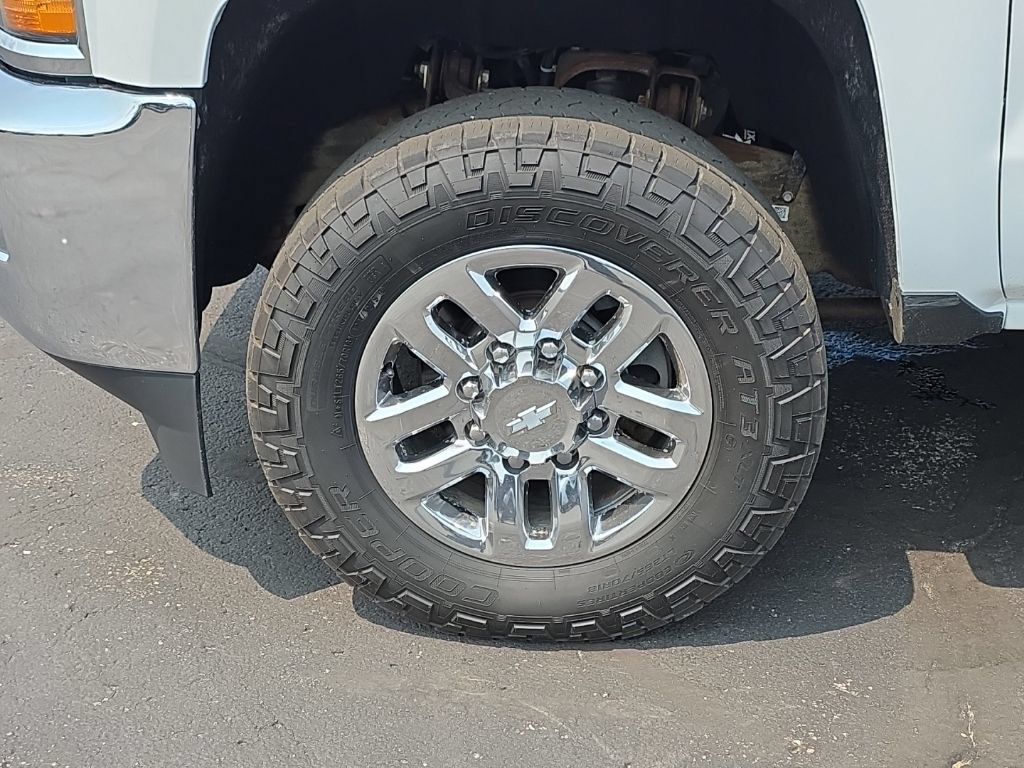 Used 2019 Chevrolet Silverado 2500 LTZ w/ Duramax Plus Package AWD/4WD image 15