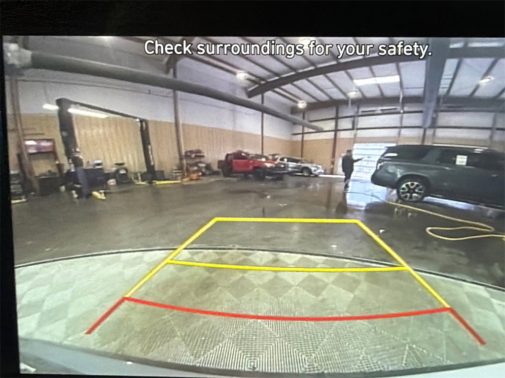 Used 2024 Hyundai Elantra SEL w/ Convenience Package image 30