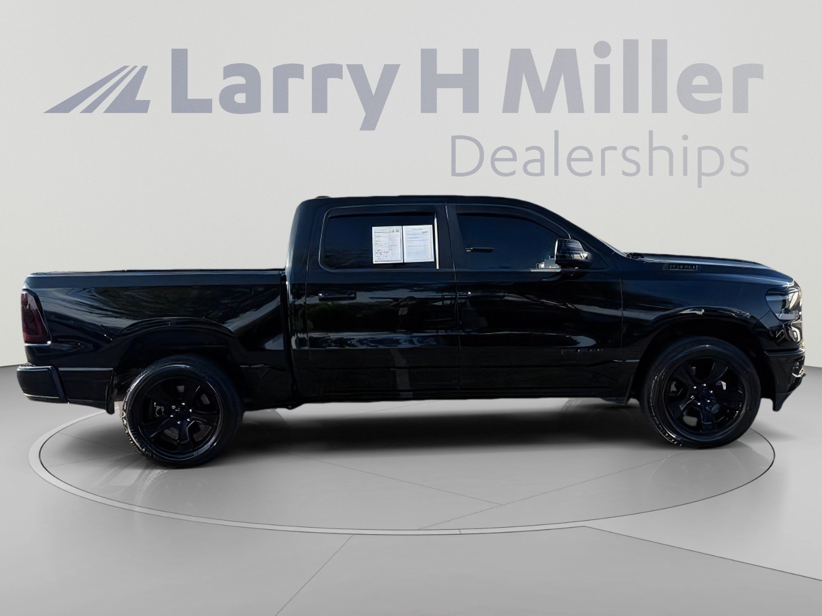 Used 2023 RAM 1500 Big Horn AWD/4WD image 7