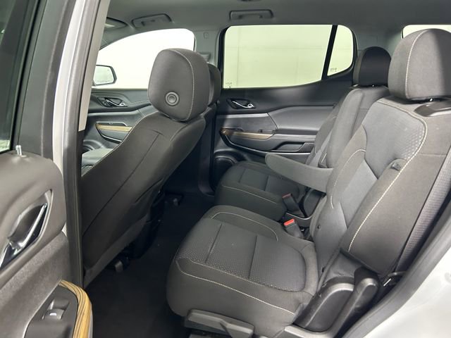 Used 2023 GMC Acadia SLE image 27