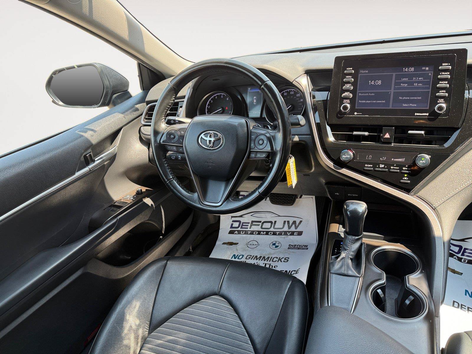 Used 2021 Toyota Camry SE FWD image 11