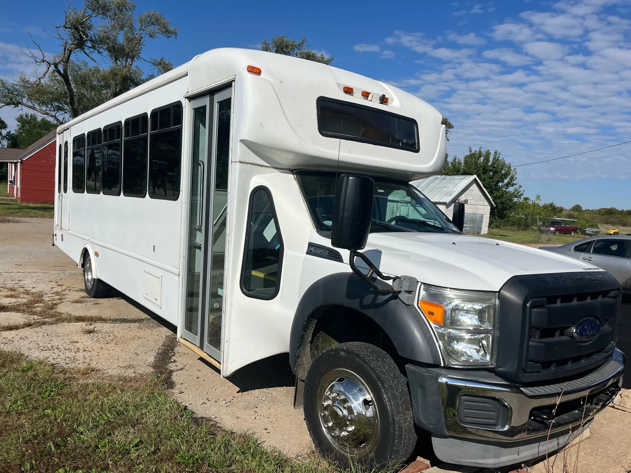 Used 2013 Ford F550 2WD Regular Cab Super Duty w/ Payload Upgrade Pkg image 4
