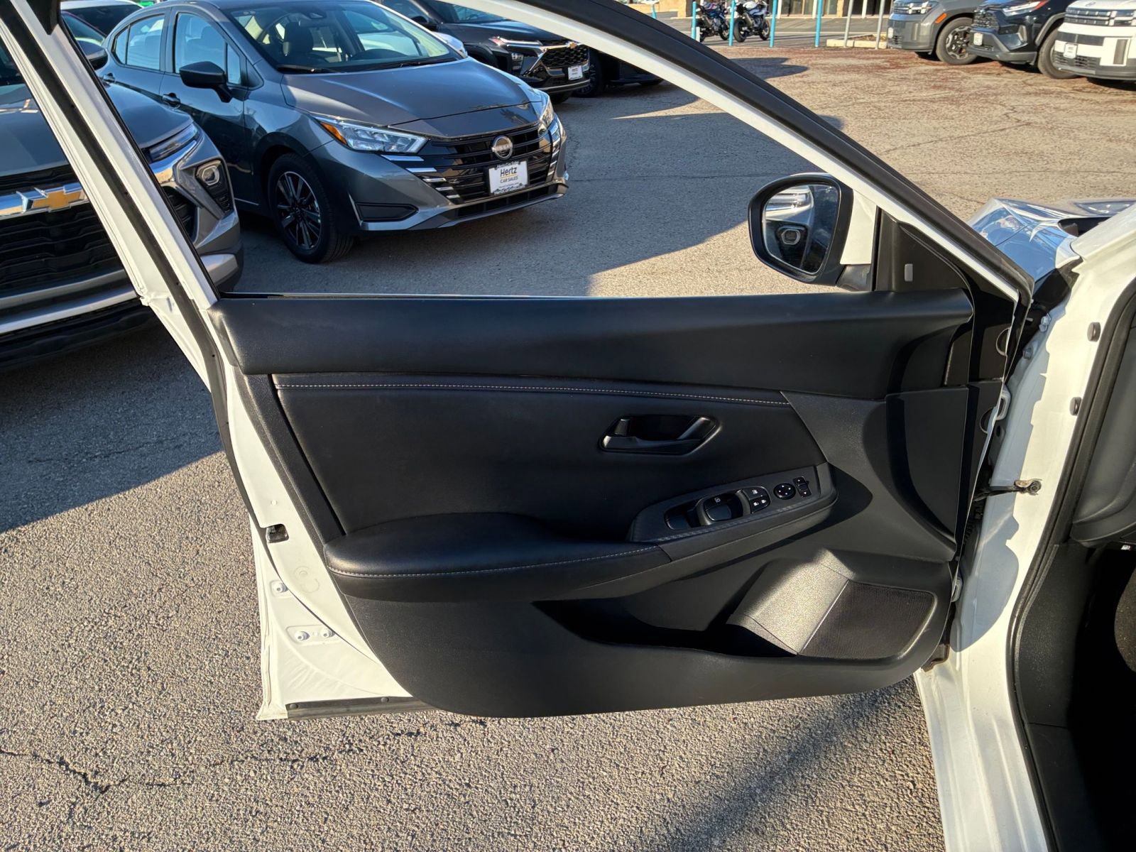 Used 2025 Nissan Sentra S image 18