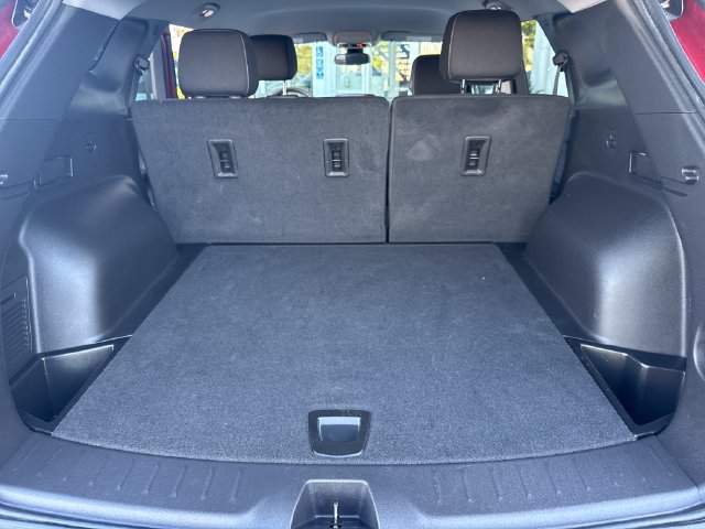 Used 2025 Chevrolet Blazer LT w/ Convenience Package FWD image 23