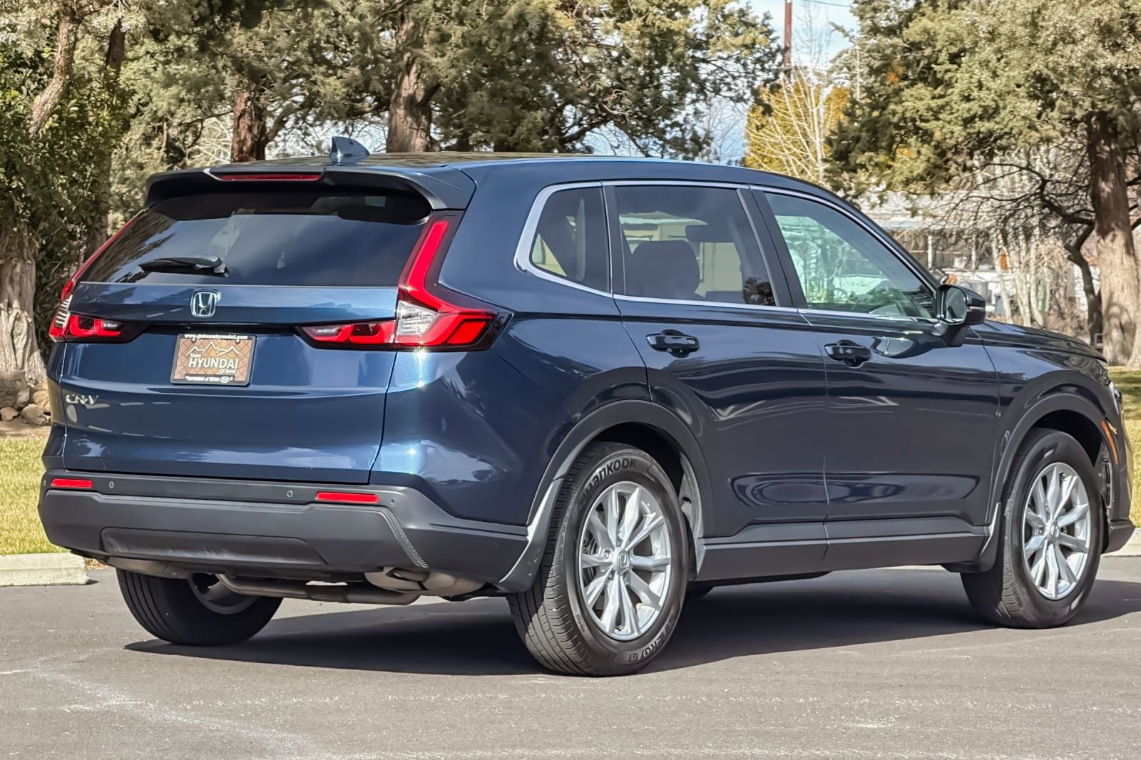 Used 2024 Honda CR-V EX-L image 4