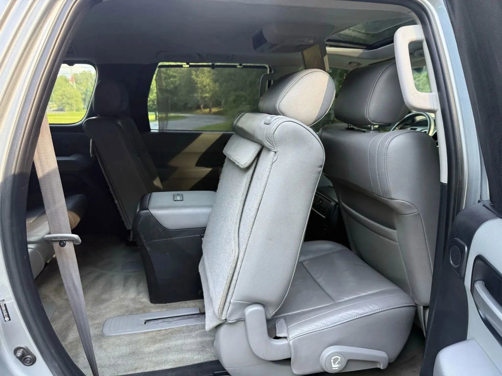 Used 2008 Toyota Sequoia Platinum image 22