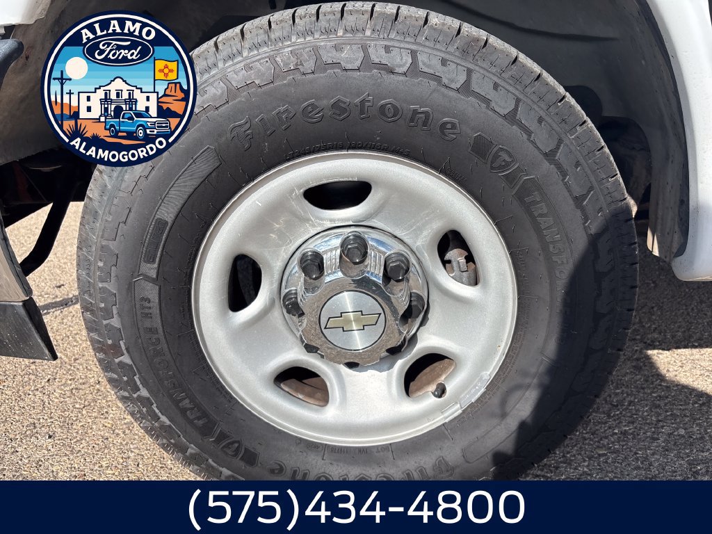 Used 2022 Chevrolet Express 3500 LT w/ LT Preferred Equipment Group RWD image 27