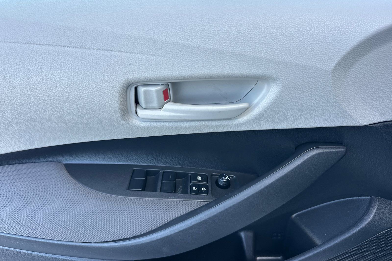 Certified 2024 Toyota Corolla LE FWD image 11