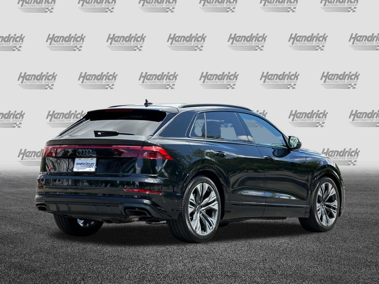 Used 2025 Audi Q8 Prestige AWD/4WD image 5