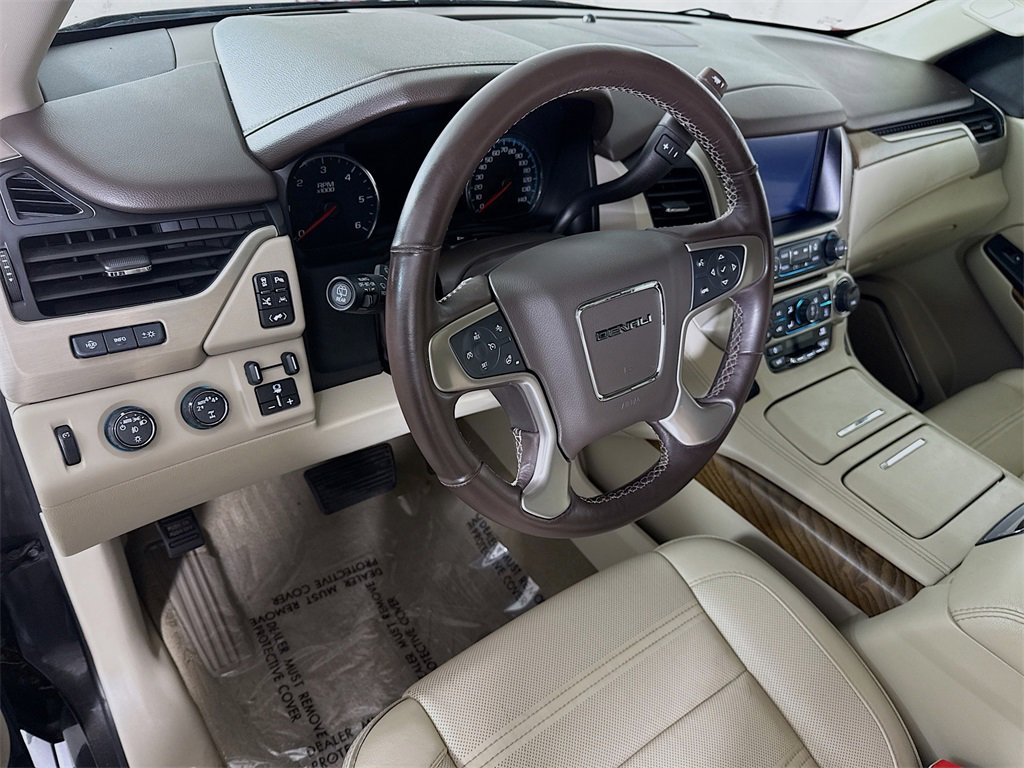 Used 2020 GMC Yukon Denali w/ Open Road Package image 21