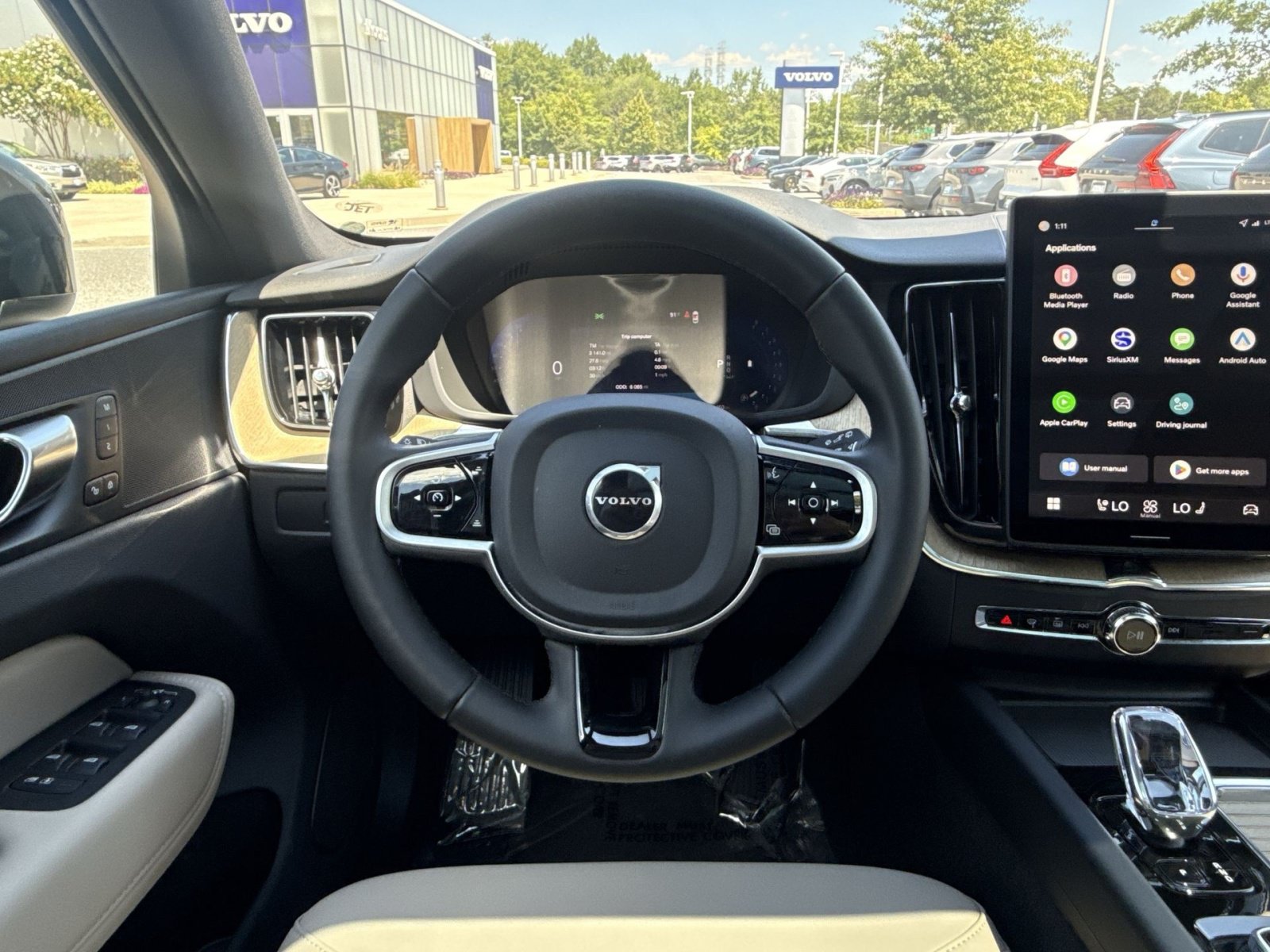 New 2026 Volvo XC60 B5 Plus w/ Protection Package Premier AWD/4WD image 24
