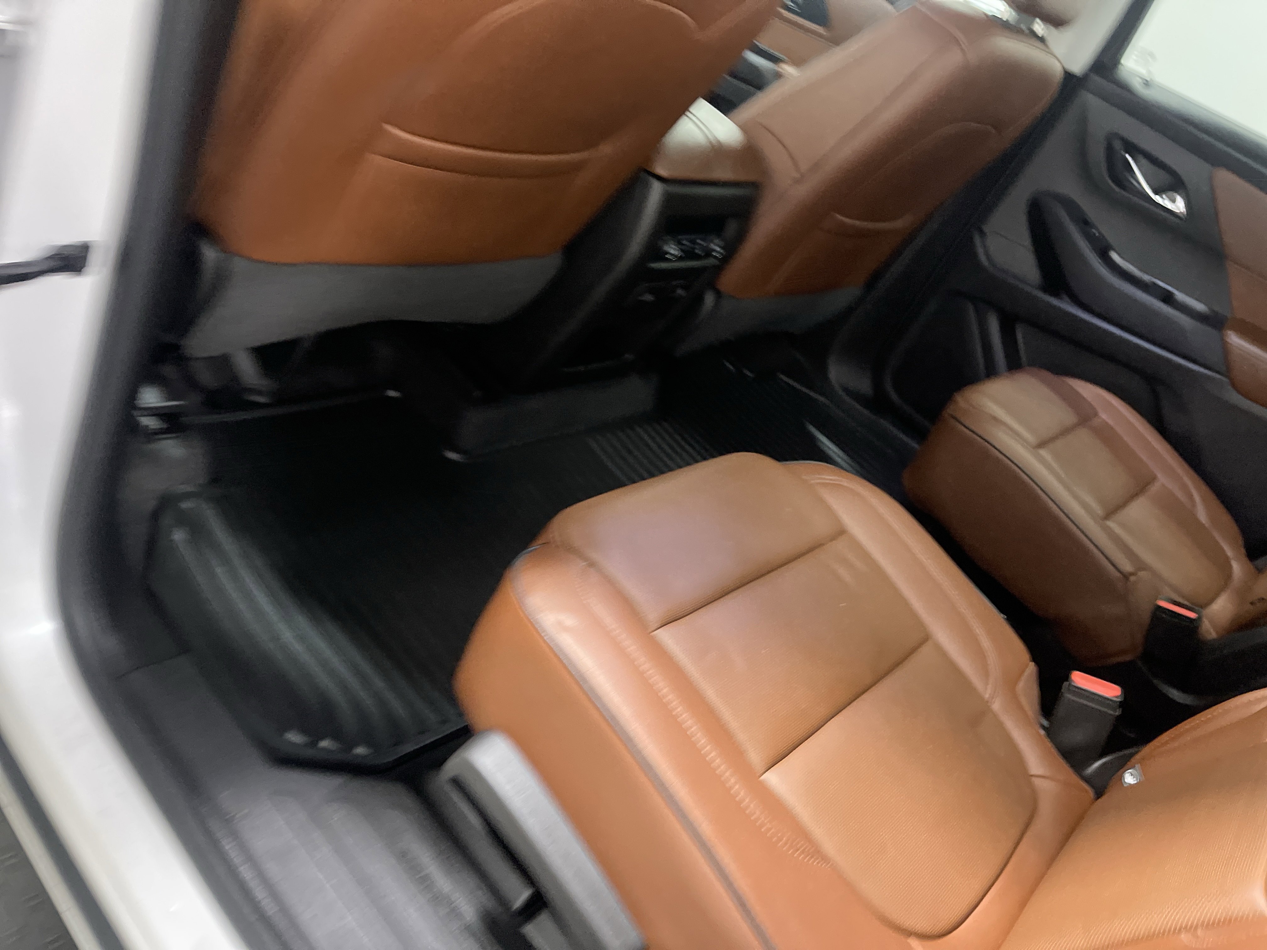 Used 2018 Chevrolet Traverse High Country image 17