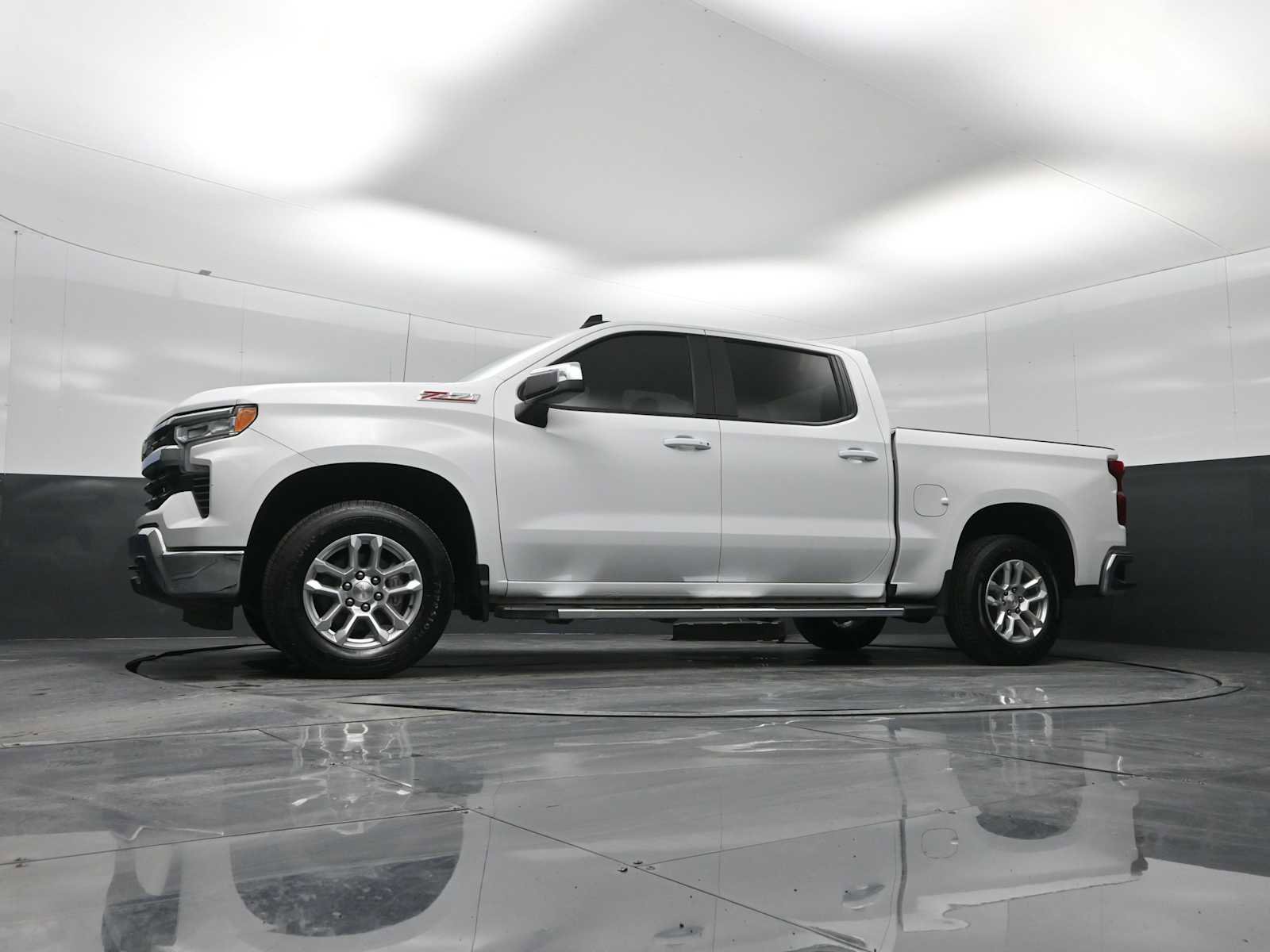 Used 2025 Chevrolet Silverado 1500 LT image 21