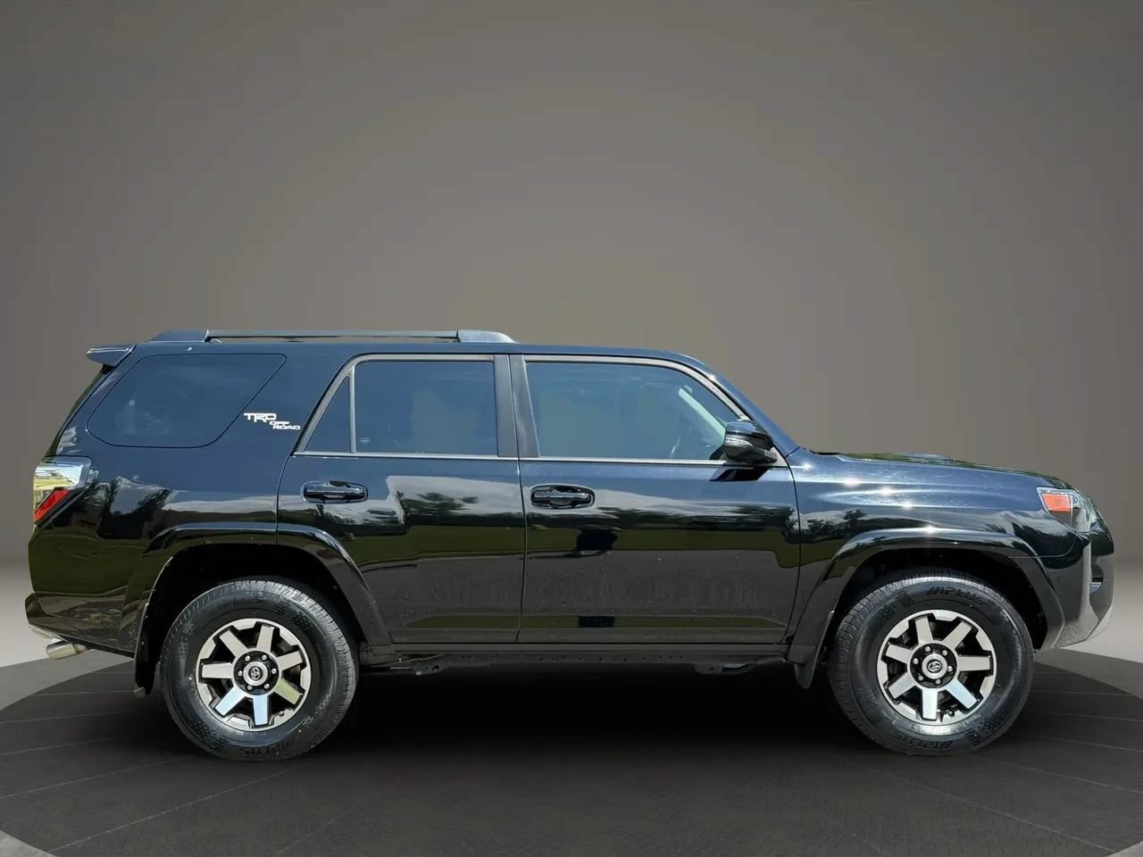 Used 2020 Toyota 4Runner TRD Off-Road Premium w/ Moonroof Package AWD/4WD image 8