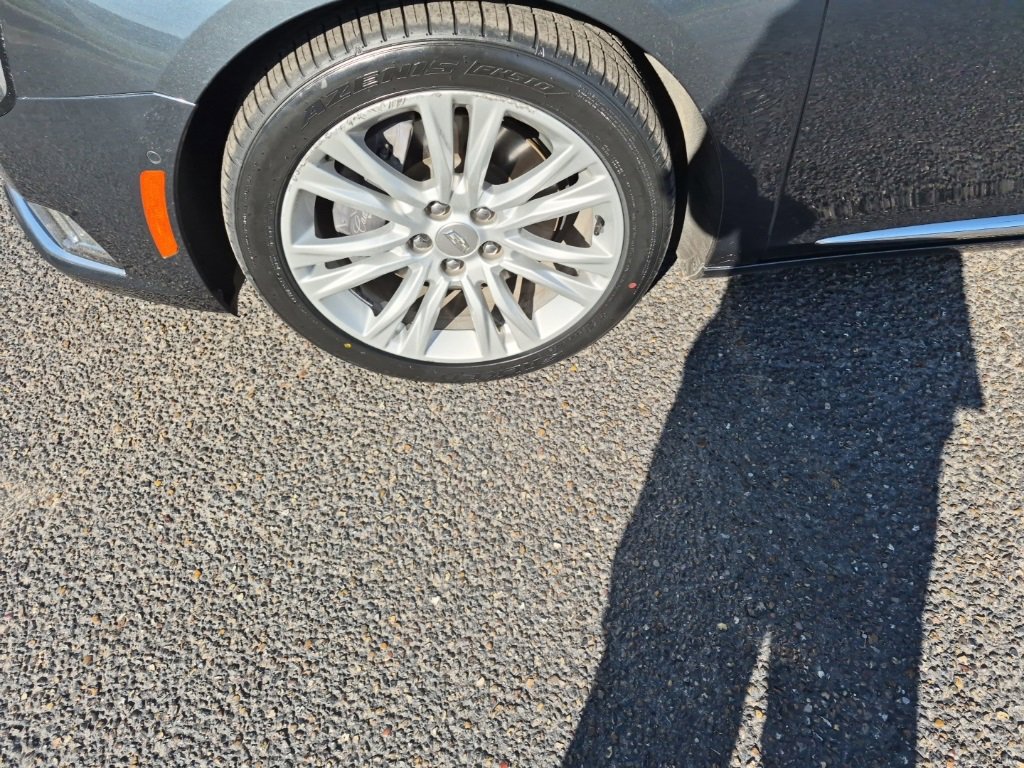 Used 2019 Cadillac XTS Luxury image 22