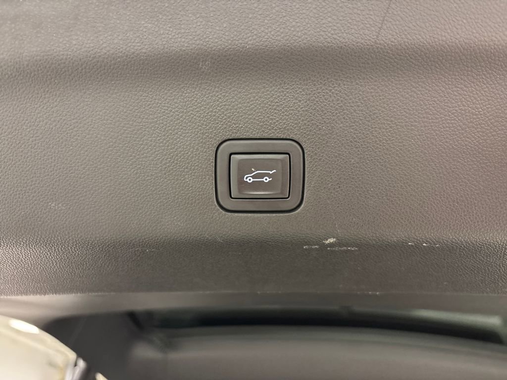 Certified 2023 Cadillac Escalade Sport w/ LPO, ONYX Package image 21