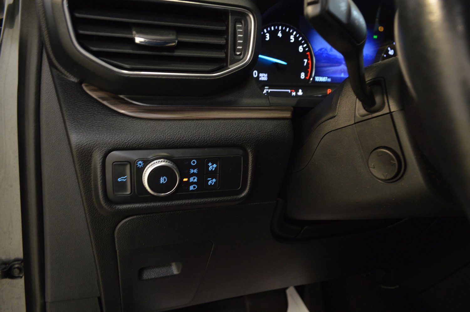 Used 2020 Ford Explorer Limited w/ Class III Trailer Tow Package image 17