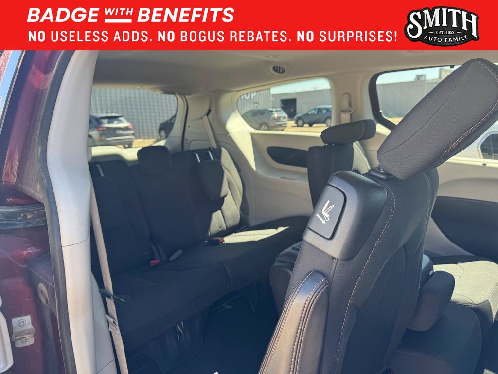 Used 2018 Chrysler Pacifica Touring Plus FWD image 25