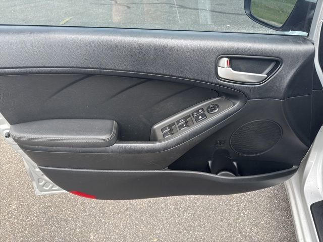 Used 2017 Kia Forte LX FWD image 14