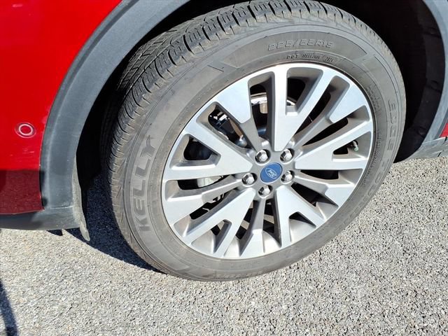 Used 2021 Ford Escape Titanium AWD/4WD image 4