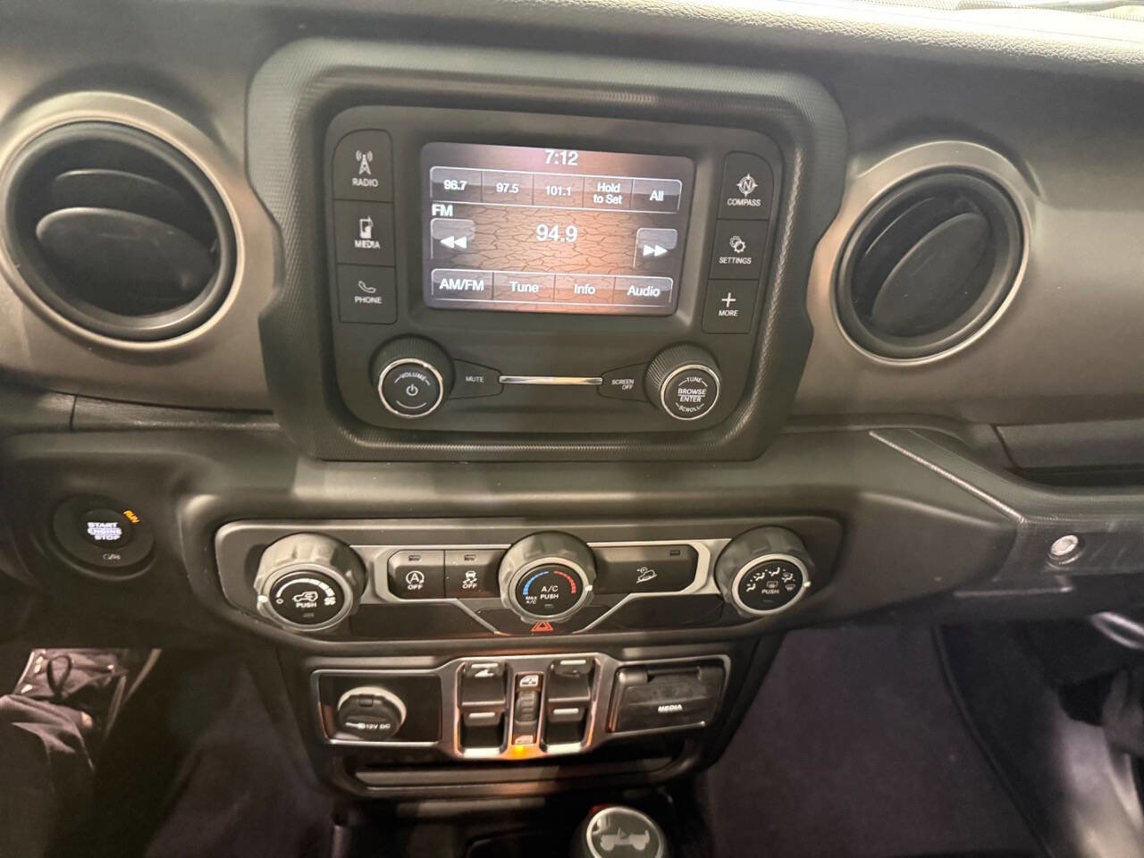 Used 2020 Jeep Wrangler Unlimited Sport S AWD/4WD image 13