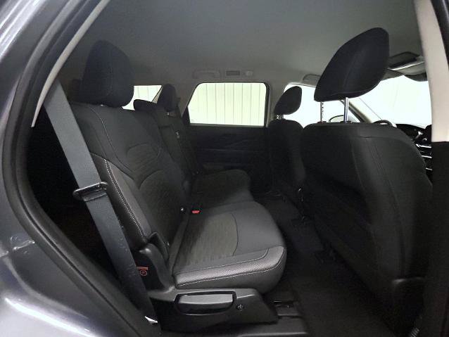 Certified 2025 Nissan Pathfinder SV AWD/4WD image 18