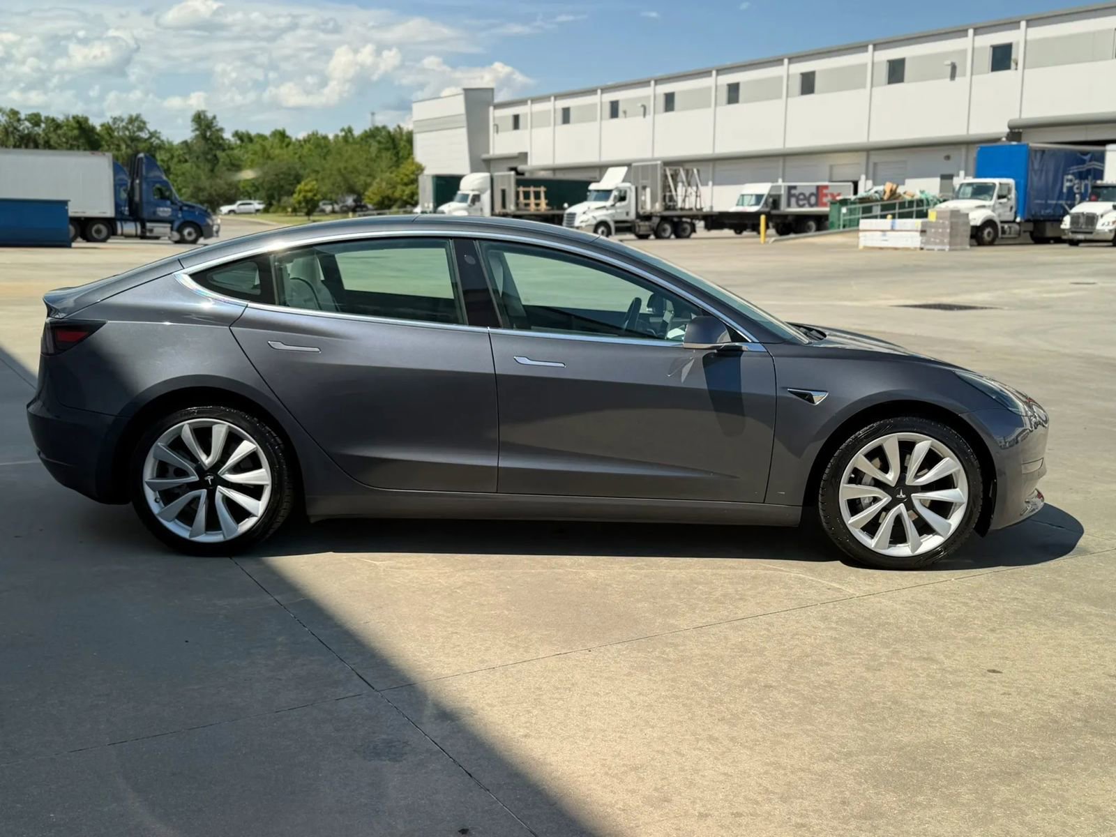 Used 2019 Tesla Model 3 Mid Range RWD image 6