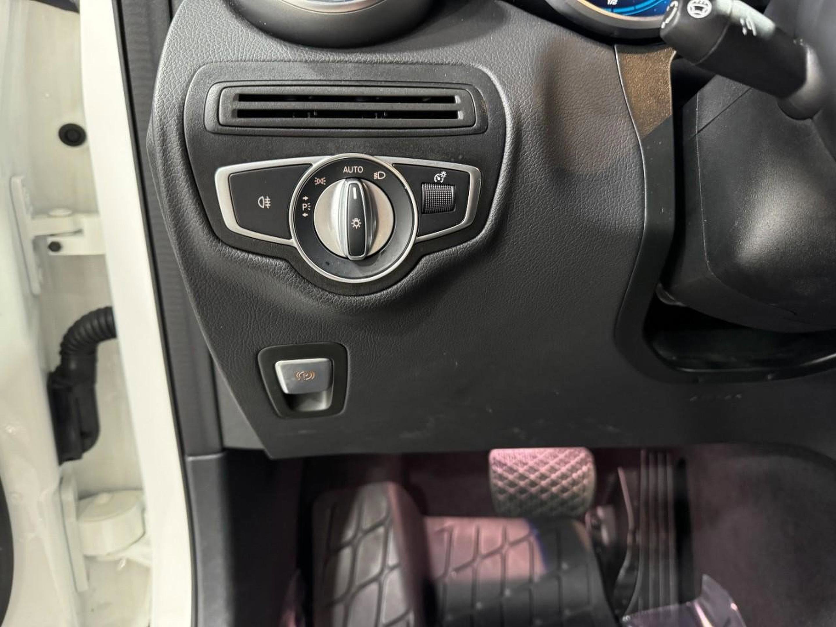 Used 2022 Mercedes-Benz GLC 300 4MATIC image 30