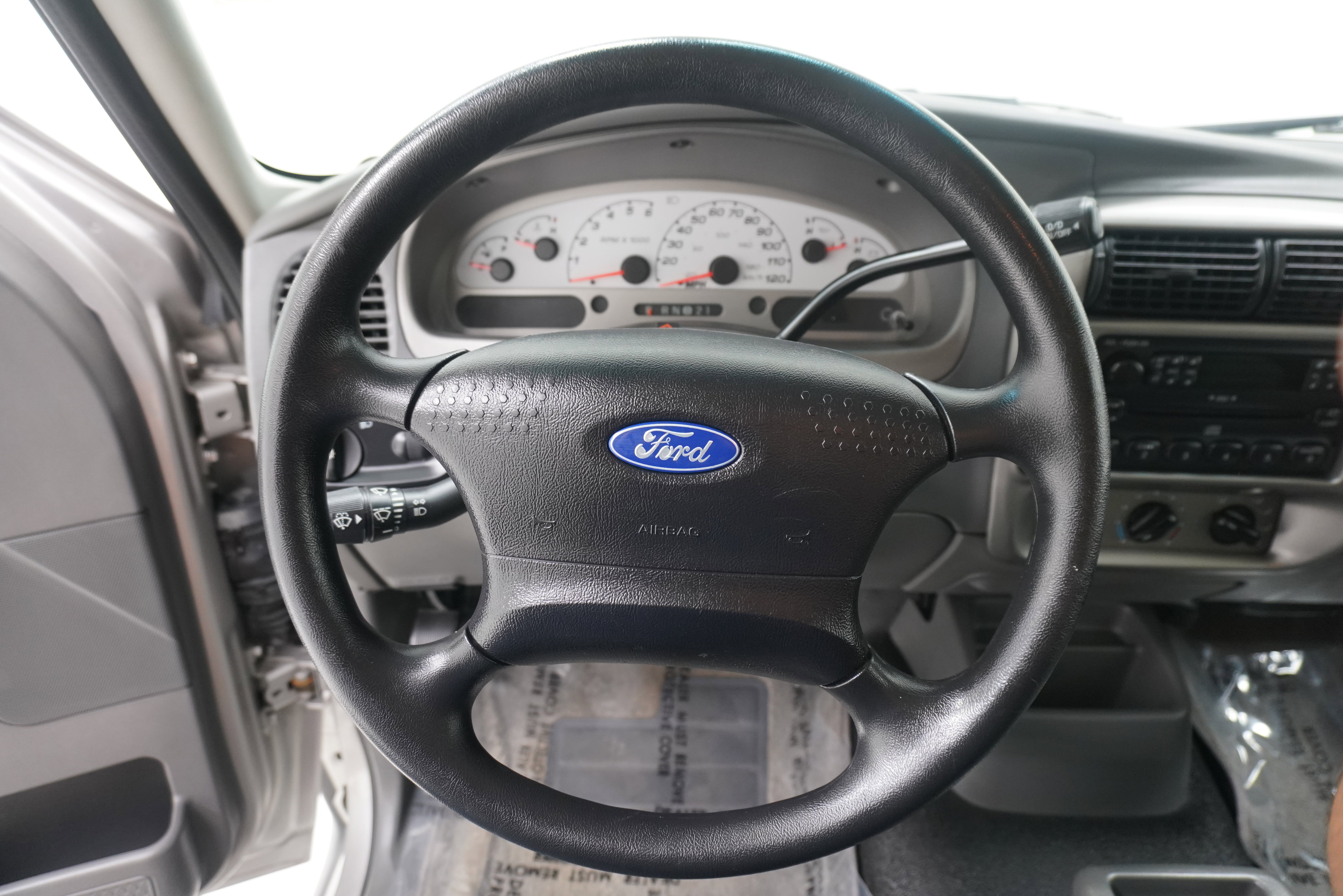 Used 2005 Ford Explorer Sport Trac Adrenalin RWD image 16