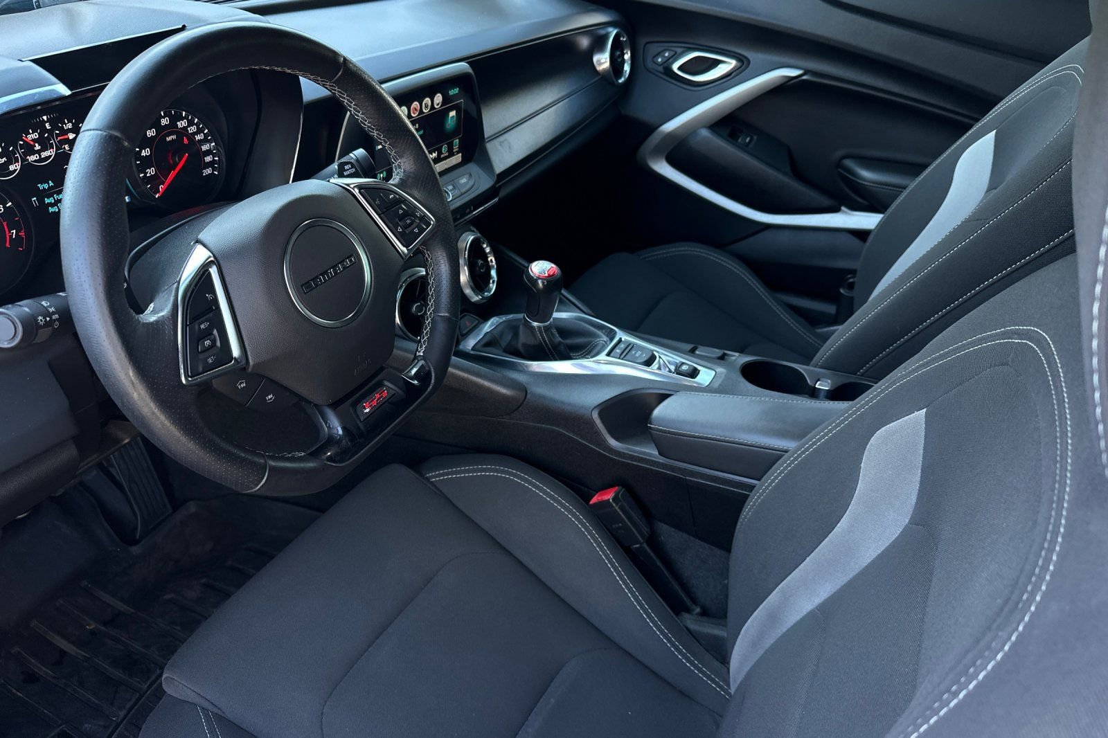 Used 2018 Chevrolet Camaro SS image 9