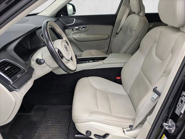 Used 2020 Volvo XC90 T6 Momentum w/ Protection Package Premier image 16