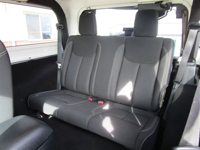 Used 2016 Jeep Wrangler Sahara w/ Dual Top Group image 12