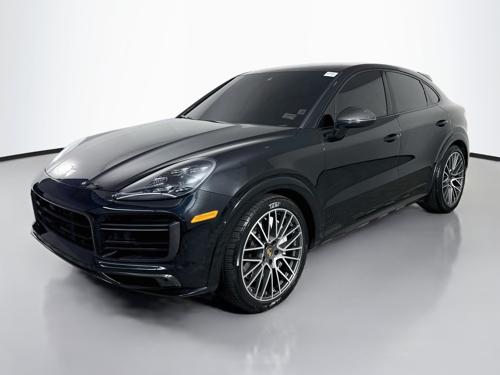 Used 2023 Porsche Cayenne Turbo AWD/4WD image 4