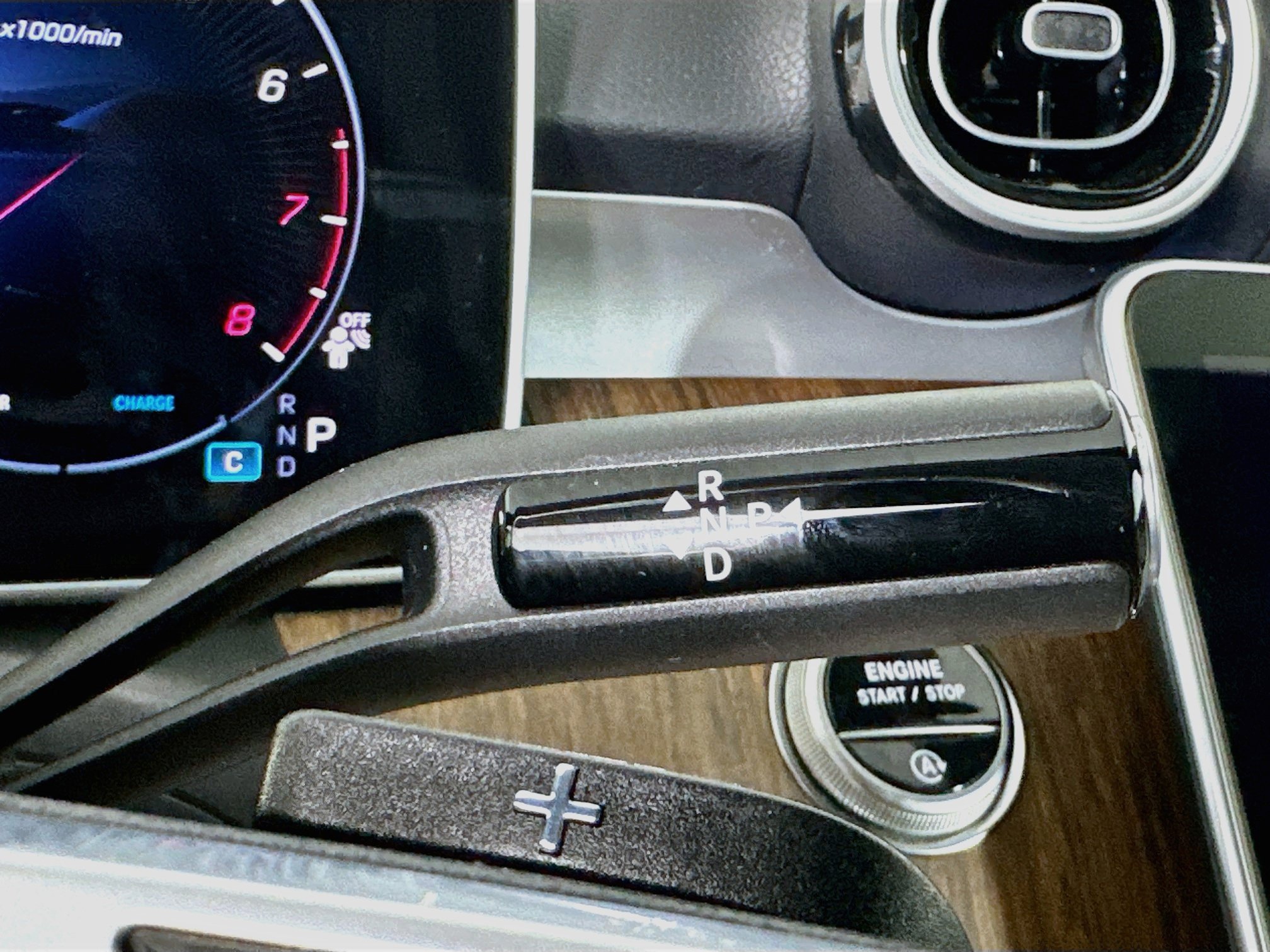 Used 2025 Mercedes-Benz C 300 Sedan image 24