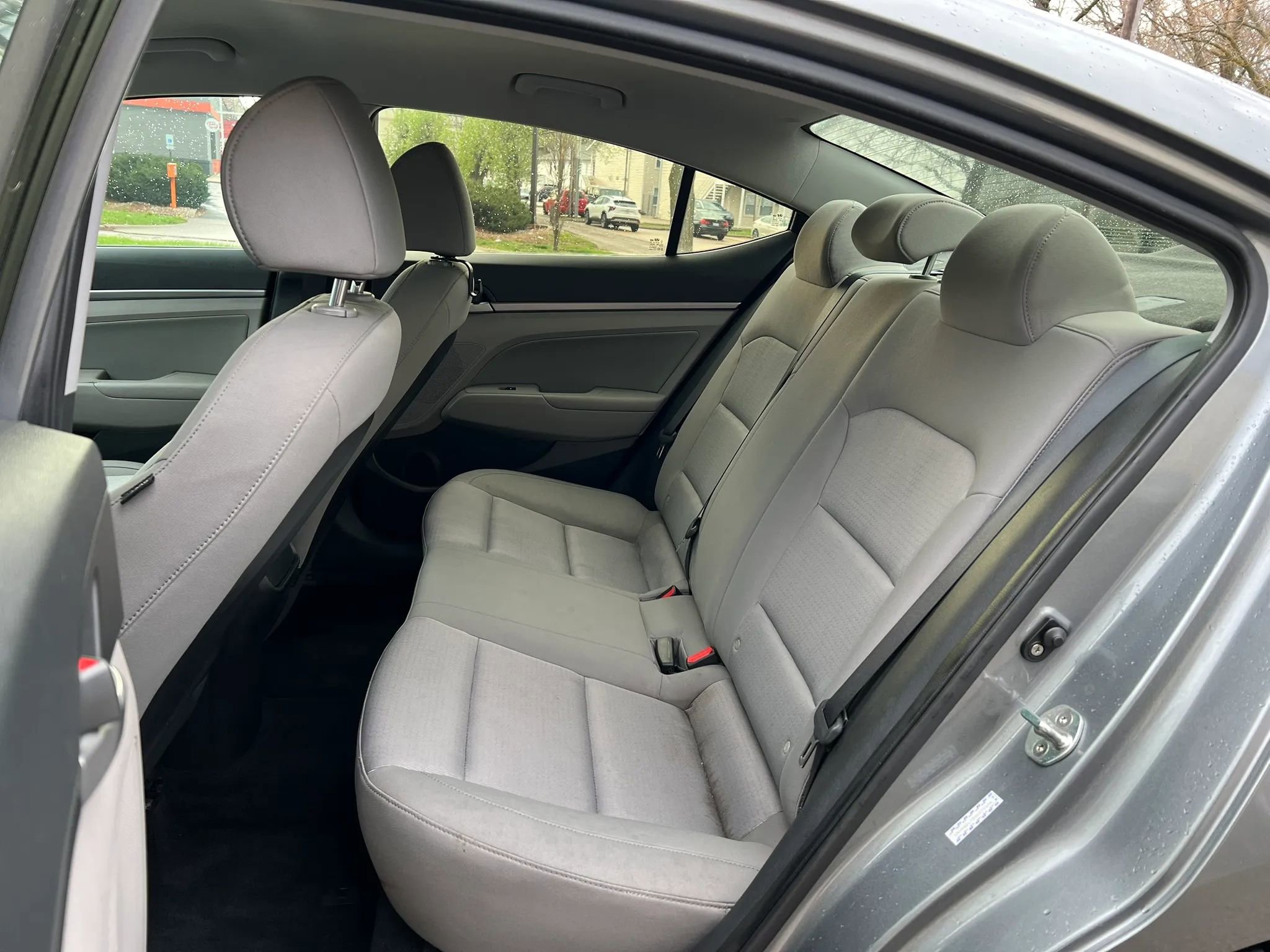 Used 2017 Hyundai Elantra SE image 14