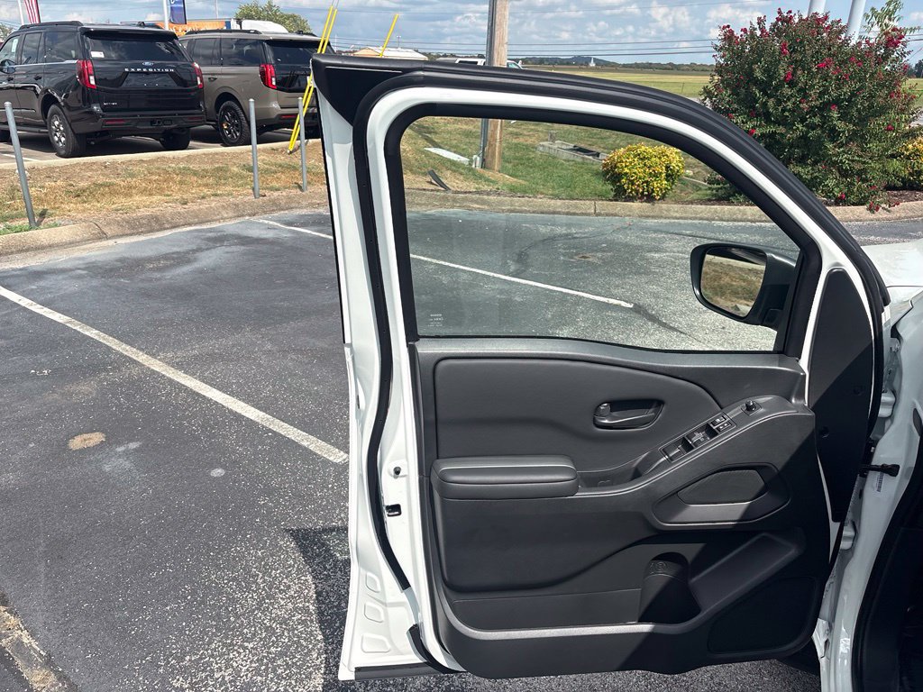 New 2027 Nissan Frontier SV w/ Tow Package AWD/4WD image 21