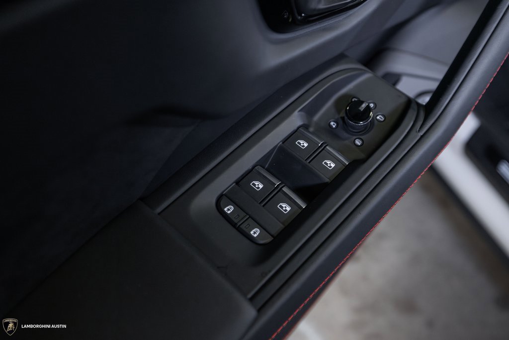 Used 2024 Lamborghini Urus S image 22
