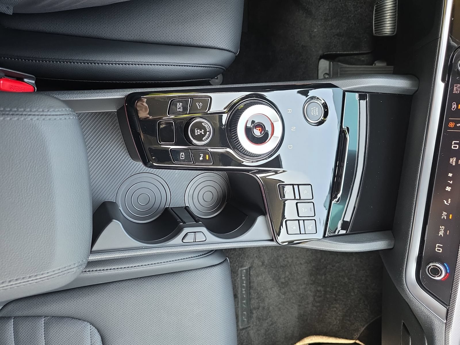 Used 2025 Kia Sportage SX Prestige AWD/4WD image 25