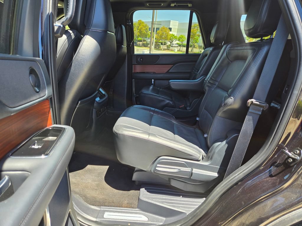 Used 2024 Lincoln Navigator Reserve AWD/4WD image 15