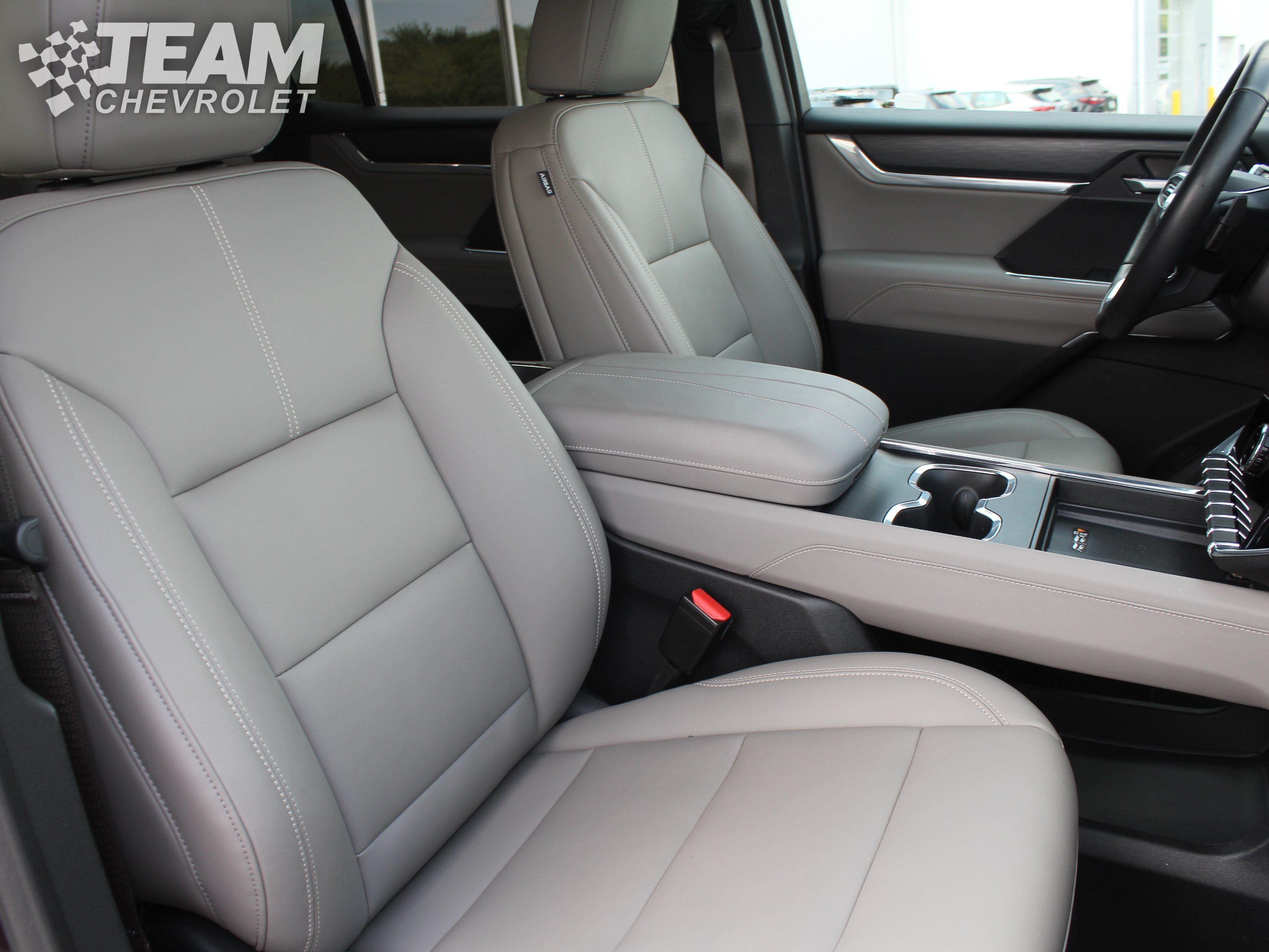 Certified 2024 GMC Acadia Elevation FWD image 29