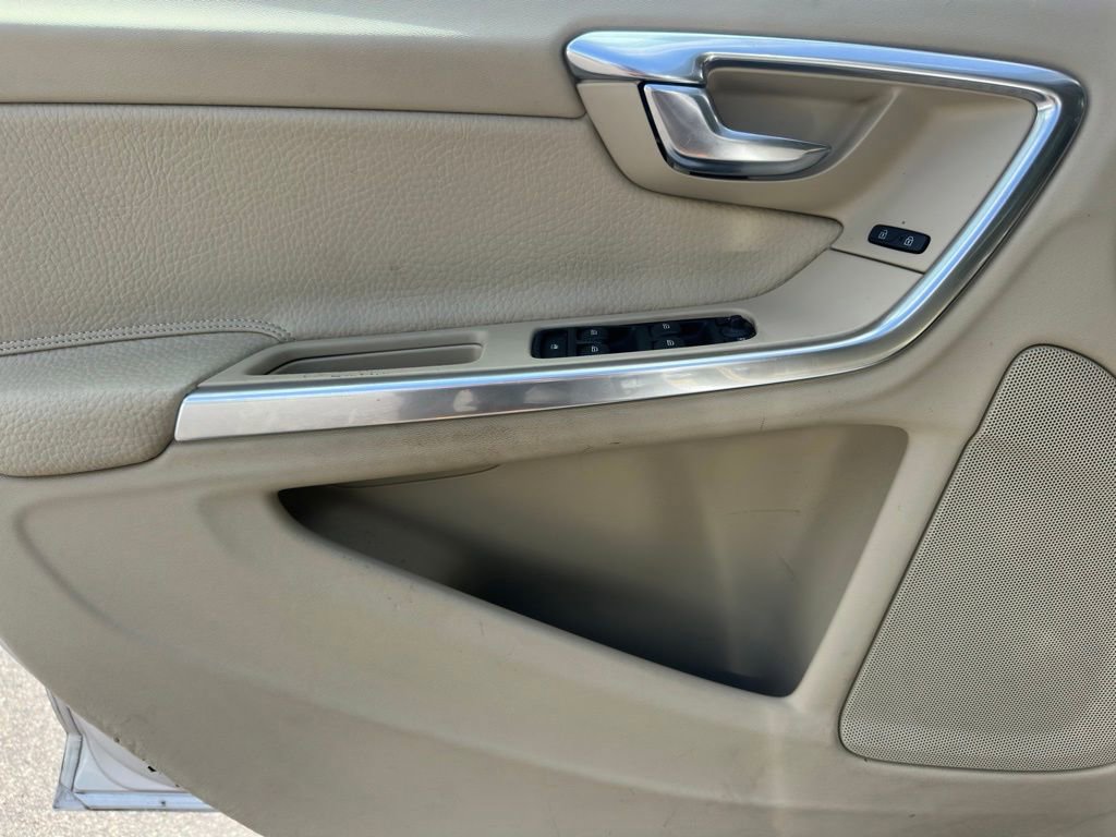 Used 2014 Volvo S60 T5 FWD image 10