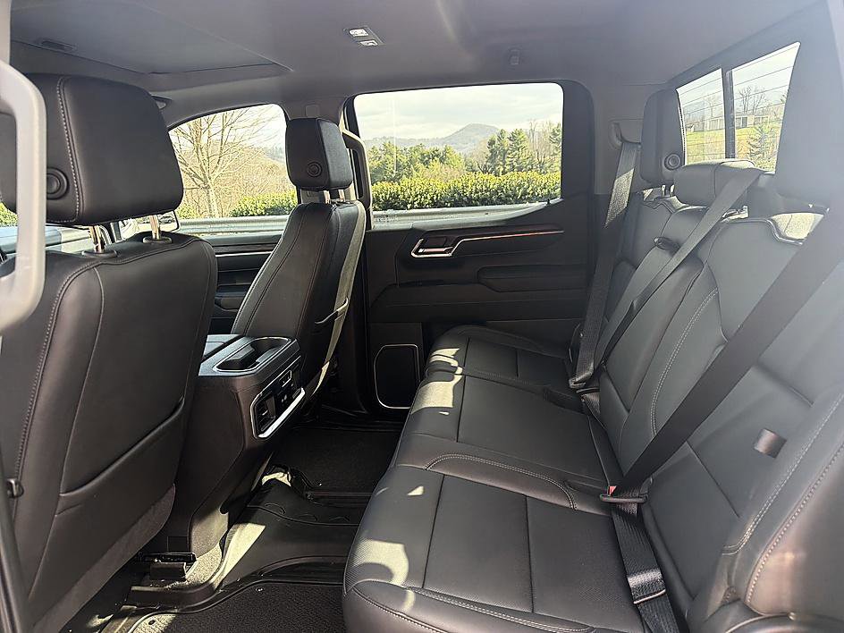 Used 2025 GMC Sierra 1500 SLT w/ SLT Premium Package image 12