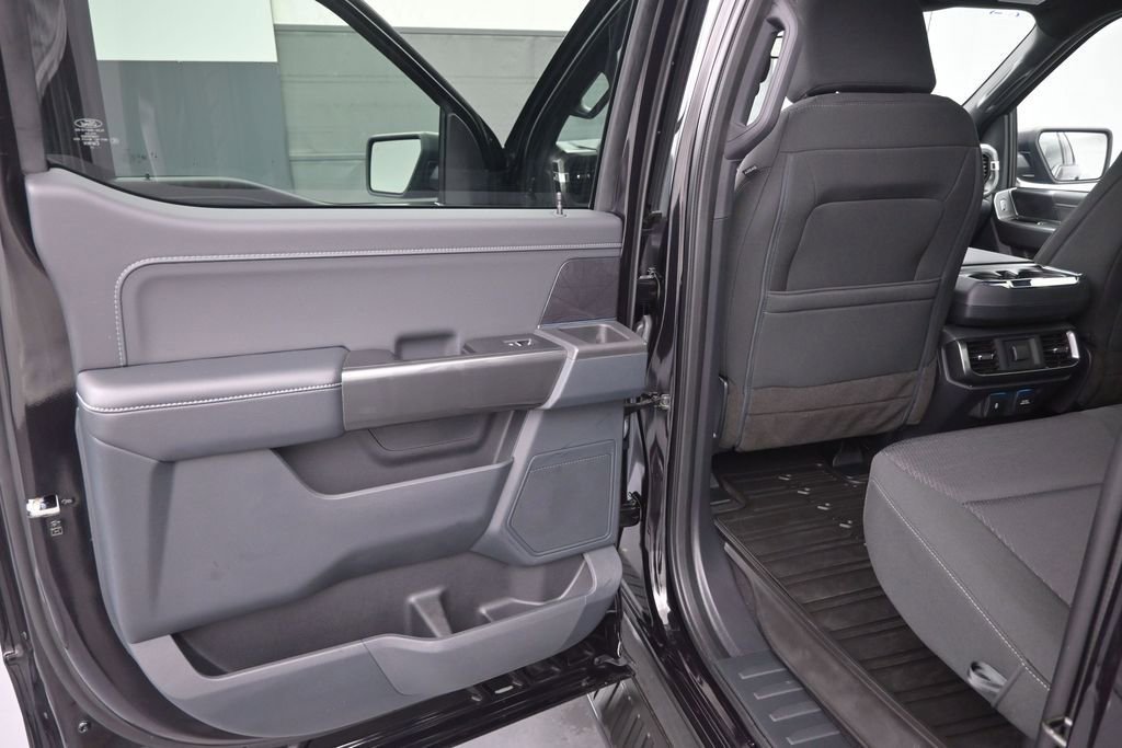 Used 2023 Ford F150 XLT w/ Equipment Group 302A High RWD image 9