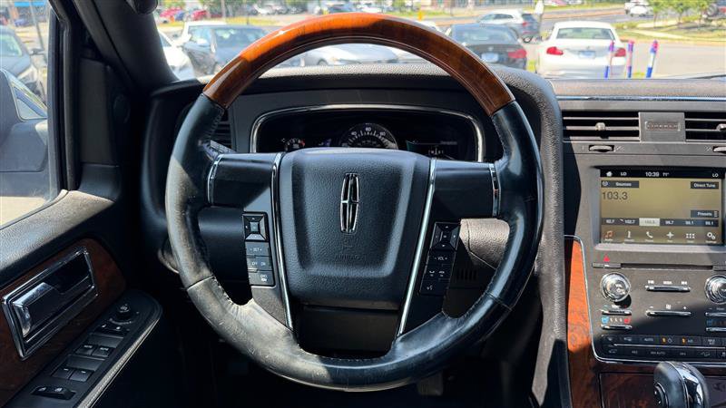 Used 2016 Lincoln Navigator L Select AWD/4WD image 26