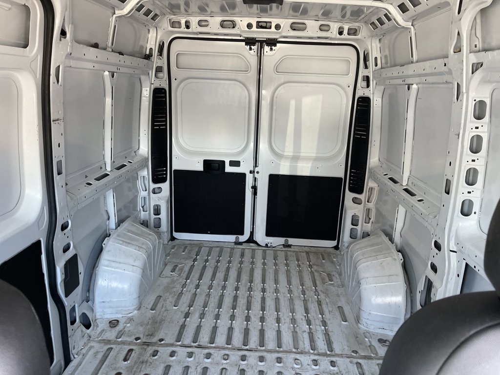 Used 2025 RAM ProMaster 2500 w/ Convenience Group FWD image 7